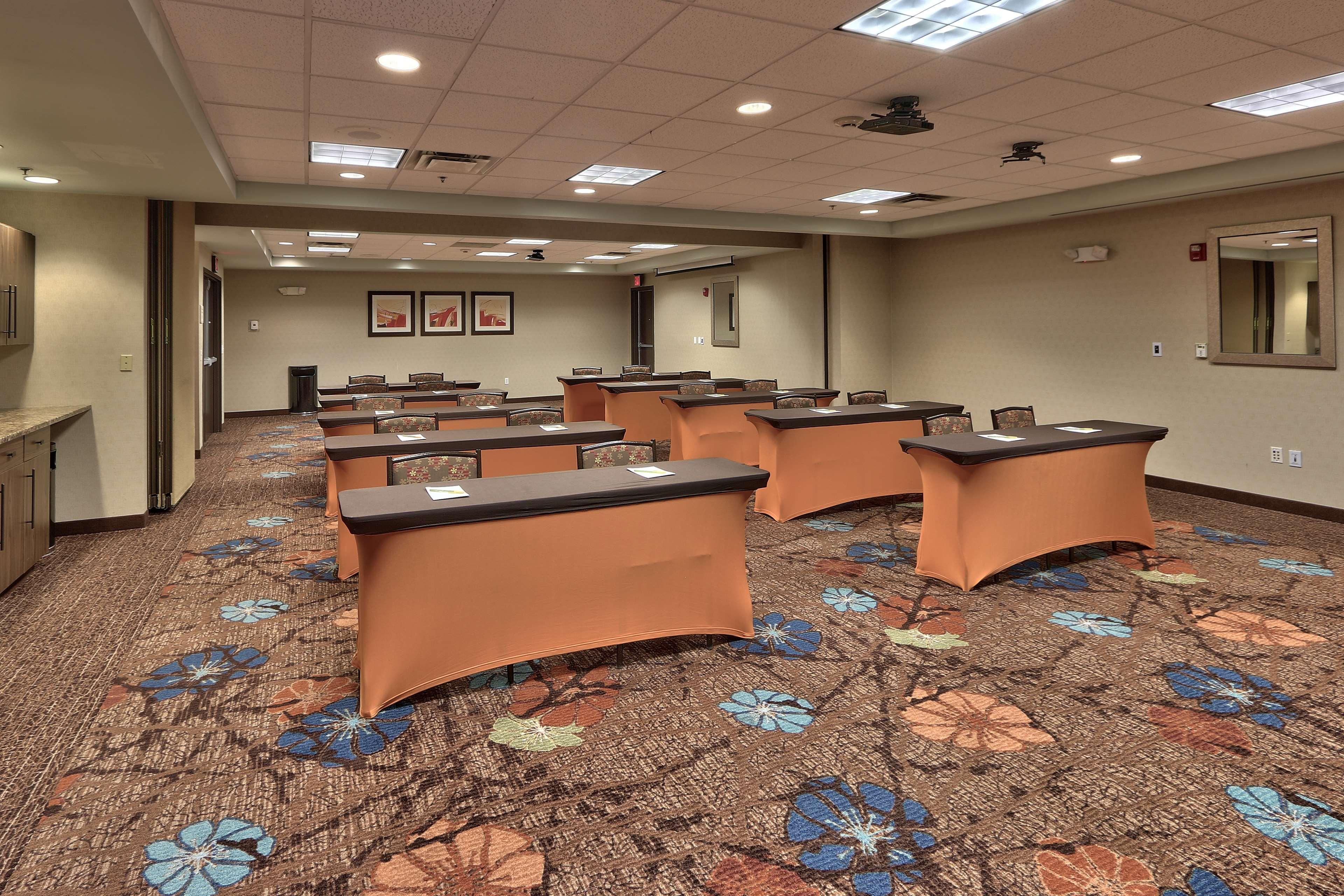 Hilton Garden Inn Albuquerque Airport Екстер'єр фото