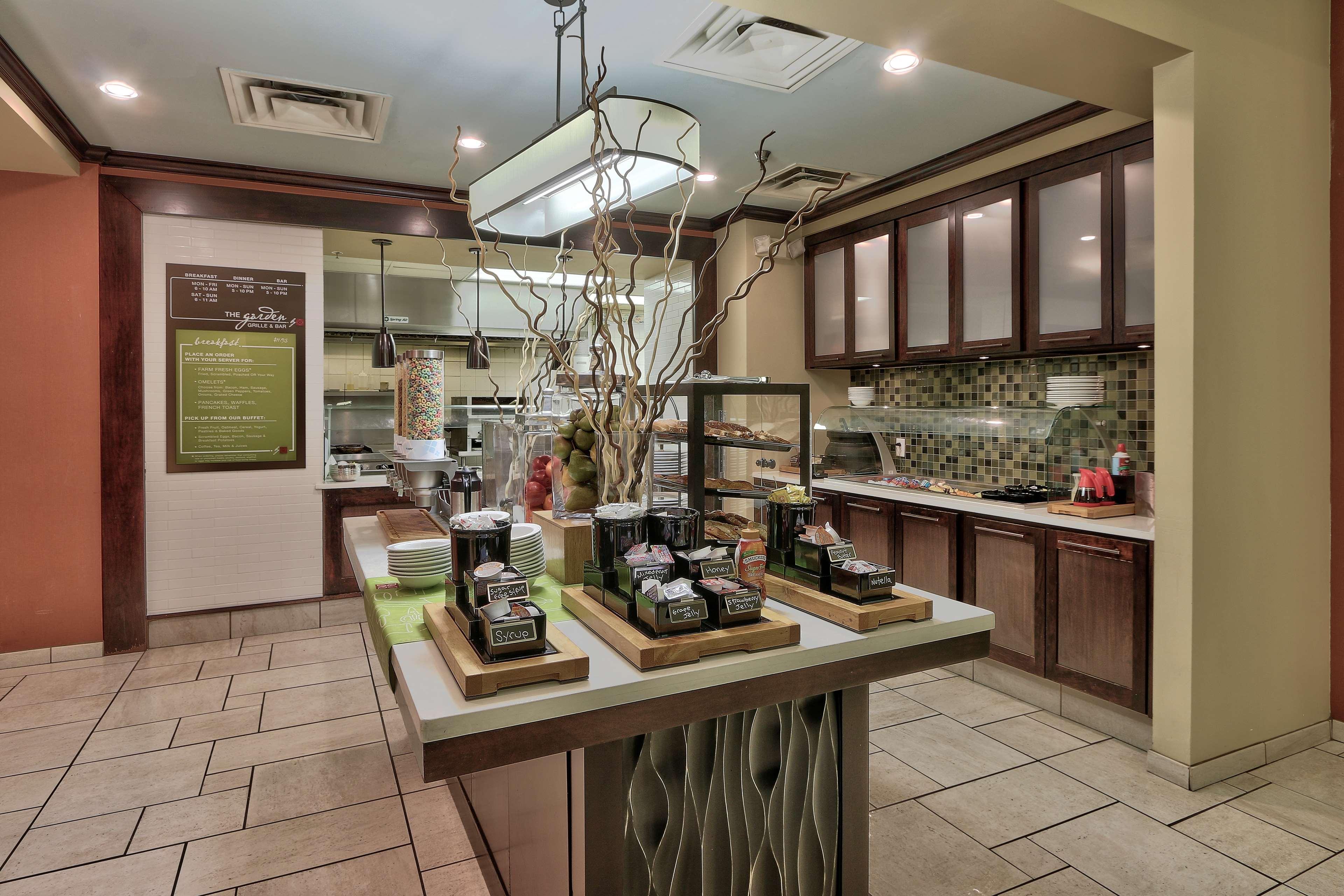 Hilton Garden Inn Albuquerque Airport Екстер'єр фото